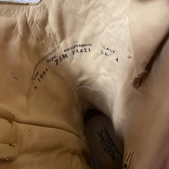 CORRAL Size 7 Embroidered Boot LIKE NEW - Picture 3 of 9